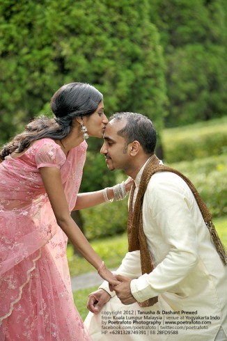 Indian Pre Wedding with Sari dress Photoshoot for Tanusha+Dashant from Kuala Lumpur Malaysia at Jogja
